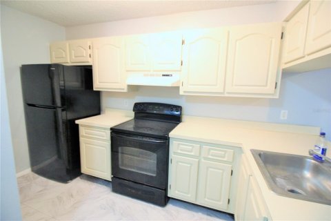Condominio en venta en Casselberry, Florida, 1 dormitorio, 71.16 m2 № 2216085 - foto 4