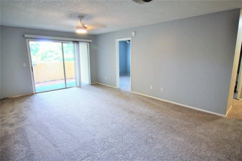 Condominio en venta en Casselberry, Florida, 1 dormitorio, 71.16 m2 № 2216085 - foto 7