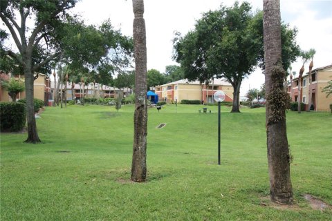 Condominio en venta en Casselberry, Florida, 1 dormitorio, 71.16 m2 № 2216085 - foto 17