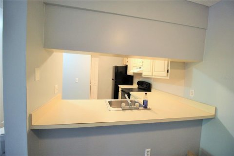 Condominio en venta en Casselberry, Florida, 1 dormitorio, 71.16 m2 № 2216085 - foto 6