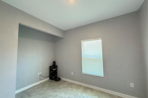 House in Davenport, Florida 2 bedrooms, 139.82 sq.m. № 1853300 - photo 14