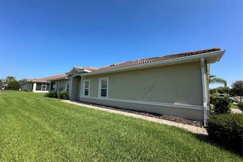 House in Davenport, Florida 2 bedrooms, 139.82 sq.m. № 1853300 - photo 2