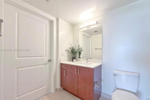 Снять в аренду квартиру в Суитуотер, Флорида 1 спальня, 479.75м2, № 2082898 - фото 10