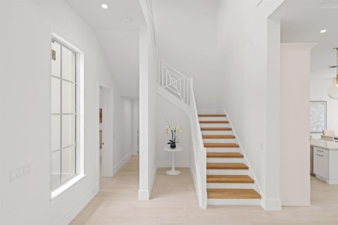Casa en venta en North Palm Beach, Florida, 4 dormitorios, 311.22 m2 № 2192183 - foto 8