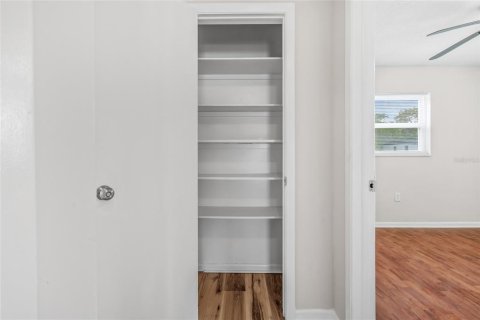 Снять в аренду виллу или дом в Тампа, Флорида 3 комнаты, 100.71м2, № 1843251 - фото 29