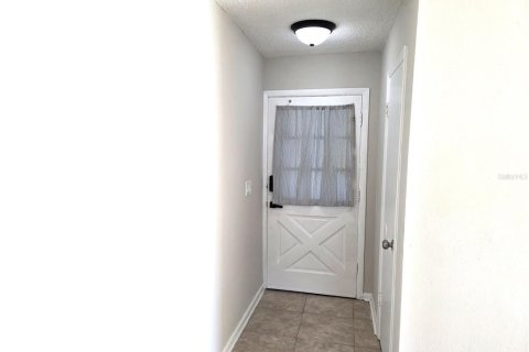 Снять в аренду виллу или дом в Тампа, Флорида 3 комнаты, 100.71м2, № 1843251 - фото 3