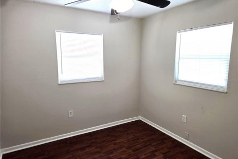 Снять в аренду виллу или дом в Тампа, Флорида 3 комнаты, 100.71м2, № 1843251 - фото 8