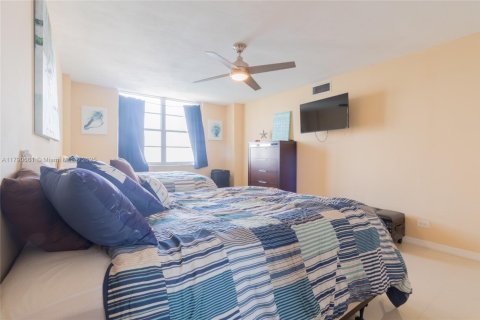 Condominio en venta en Sunny Isles Beach, Florida, 3 dormitorios, 118.45 m2 № 2014180 - foto 27