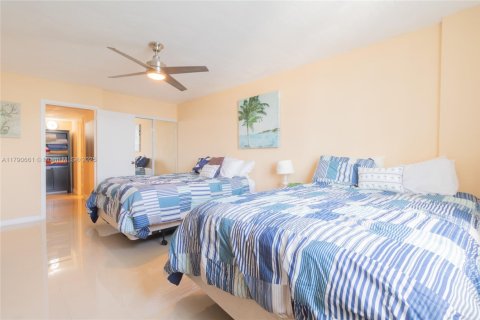 Condominio en venta en Sunny Isles Beach, Florida, 3 dormitorios, 118.45 m2 № 2014180 - foto 28