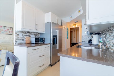 Condominio en venta en Sunny Isles Beach, Florida, 3 dormitorios, 118.45 m2 № 2014180 - foto 20