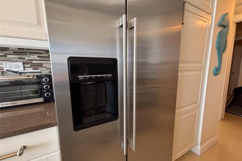 Condominio en venta en Sunny Isles Beach, Florida, 3 dormitorios, 118.45 m2 № 2014180 - foto 13