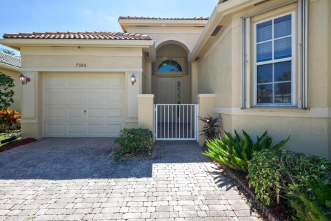 House in Delray Beach, Florida 2 bedrooms, 179.86 sq.m. № 2251454 - photo 7