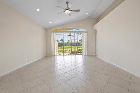 House in Delray Beach, Florida 2 bedrooms, 179.86 sq.m. № 2251454 - photo 29