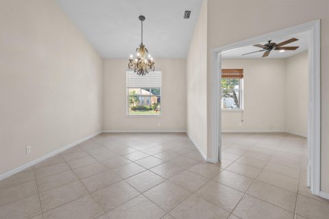 House in Delray Beach, Florida 2 bedrooms, 179.86 sq.m. № 2251454 - photo 14