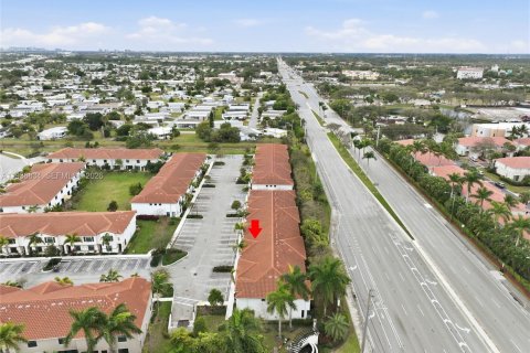 Adosado en venta en Riviera Beach, Florida, 3 dormitorios, 121.79 m2 № 2152585 - foto 24