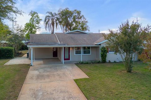 House in Winter Park, Florida 3 bedrooms, 165.92 sq.m. № 2226224 - photo 10