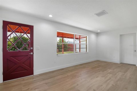 House in Winter Park, Florida 3 bedrooms, 165.92 sq.m. № 2226224 - photo 21