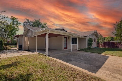 House in Winter Park, Florida 3 bedrooms, 165.92 sq.m. № 2226224 - photo 5