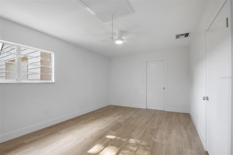 House in Winter Park, Florida 3 bedrooms, 165.92 sq.m. № 2226224 - photo 25
