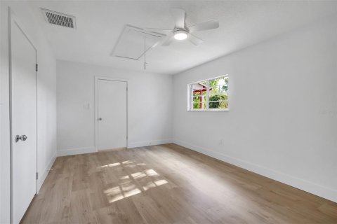 House in Winter Park, Florida 3 bedrooms, 165.92 sq.m. № 2226224 - photo 26