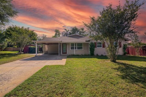 Casa en Winter Park, Florida 3 dormitorios, 165.92 m2 № 2226224