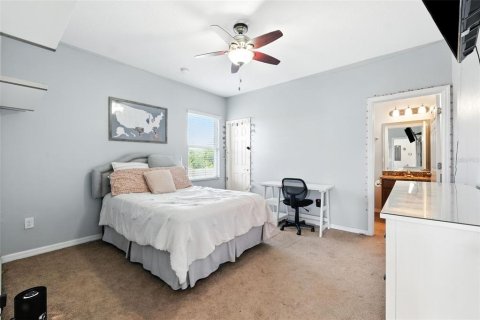 House in Fish Hawk, Florida 4 bedrooms, 278.89 sq.m. № 1870739 - photo 26