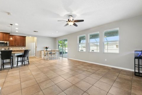 House in Fish Hawk, Florida 4 bedrooms, 278.89 sq.m. № 1870739 - photo 15
