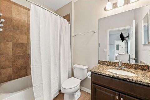 House in Fish Hawk, Florida 4 bedrooms, 278.89 sq.m. № 1870739 - photo 28