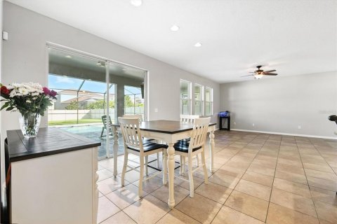 House in Fish Hawk, Florida 4 bedrooms, 278.89 sq.m. № 1870739 - photo 13