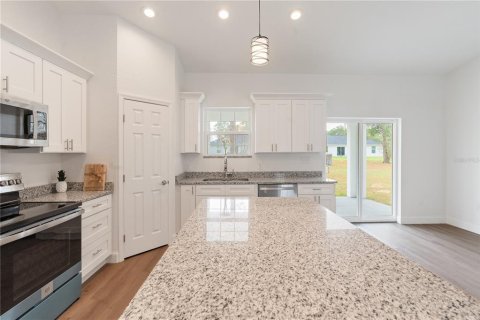 House in Ocala, Florida 3 bedrooms, 150.41 sq.m. № 1658921 - photo 7