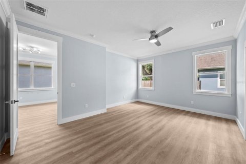 Casa en venta en Tampa, Florida, 3 dormitorios, 147.34 m2 № 1780904 - foto 17