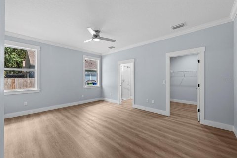 Casa en venta en Tampa, Florida, 3 dormitorios, 147.34 m2 № 1780904 - foto 16