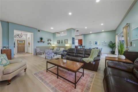 Купить виллу или дом в Пемброк-Пайнс, Флорида 4 спальни, 226.96м2, № 2009363 - фото 8