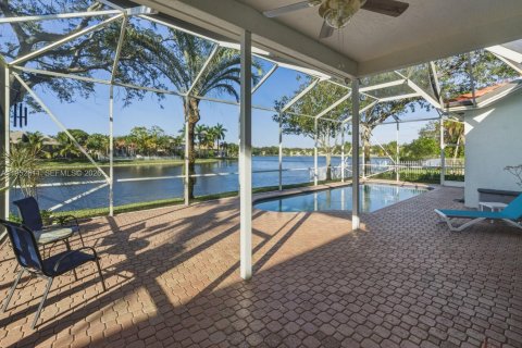 Купить виллу или дом в Пемброк-Пайнс, Флорида 4 спальни, 226.96м2, № 2009363 - фото 26