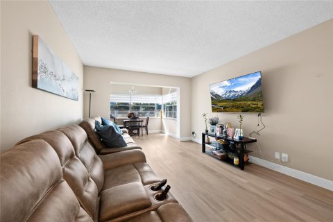 Condominio en venta en Margate, Florida, 1 dormitorio, 67.35 m2 № 2084487 - foto 13