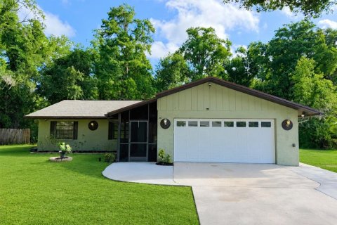 Villa ou maison à New Port Richey, Floride 3 chambres, 146.88 m2 № 2114268