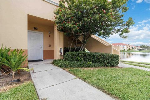 Condominio en alquiler en Sarasota, Florida, 2 dormitorios, 98.29 m2 № 1884746 - foto 4