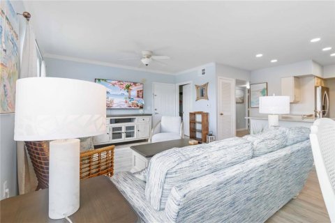 Condominio en alquiler en Sarasota, Florida, 2 dormitorios, 98.29 m2 № 1884746 - foto 9