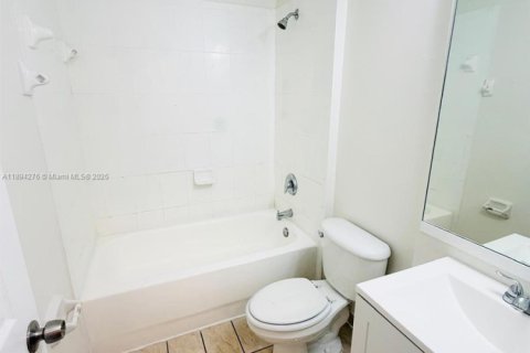Adosado en alquiler en Homestead, Florida, 4 dormitorios, 141.95 m2 № 1946088 - foto 22