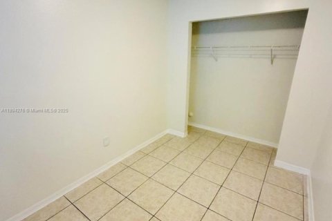 Adosado en alquiler en Homestead, Florida, 4 dormitorios, 141.95 m2 № 1946088 - foto 4
