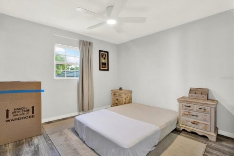 Casa en venta en Gulfport, Florida, 3 dormitorios, 123.75 m2 № 1630422 - foto 12