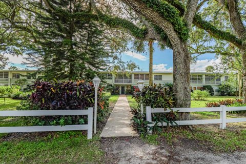 Condo in Vero Beach, Florida, 2 bedrooms  № 2188475 - photo 3