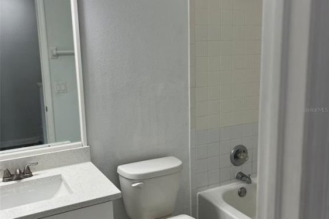 Adosado en venta en Brandon, Florida, 2 dormitorios, 107.67 m2 № 1918636 - foto 21