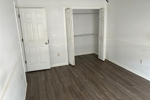 Adosado en venta en Brandon, Florida, 2 dormitorios, 107.67 m2 № 1918636 - foto 16