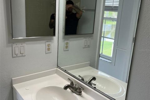 Adosado en venta en Brandon, Florida, 2 dormitorios, 107.67 m2 № 1918636 - foto 14