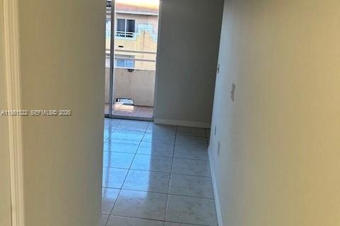Condominio en venta en Hialeah, Florida, 2 dormitorios, 95.78 m2 № 1958673 - foto 8