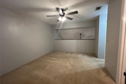 Condo in Gainesville, Florida, 2 bedrooms  № 1910516 - photo 15