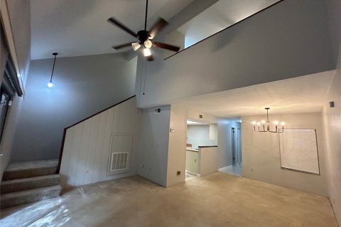 Condo in Gainesville, Florida, 2 bedrooms  № 1910516 - photo 2