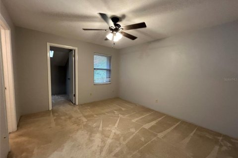 Condo in Gainesville, Florida, 2 bedrooms  № 1910516 - photo 16