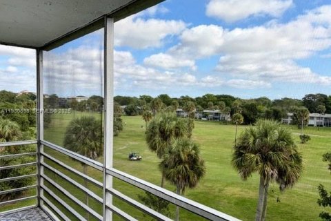 Condominio en alquiler en Pompano Beach, Florida, 3 dormitorios, 139.35 m2 № 1992009 - foto 1